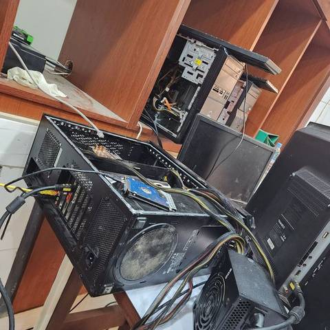 Maintenance de plusieurs unités centrales
